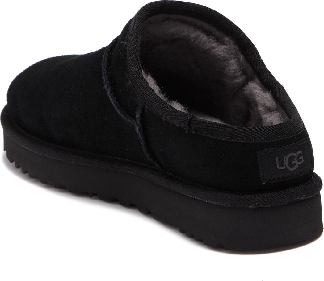 UGG<SUP>®</SUP> Classic Slipper, Alternate, color, BLK