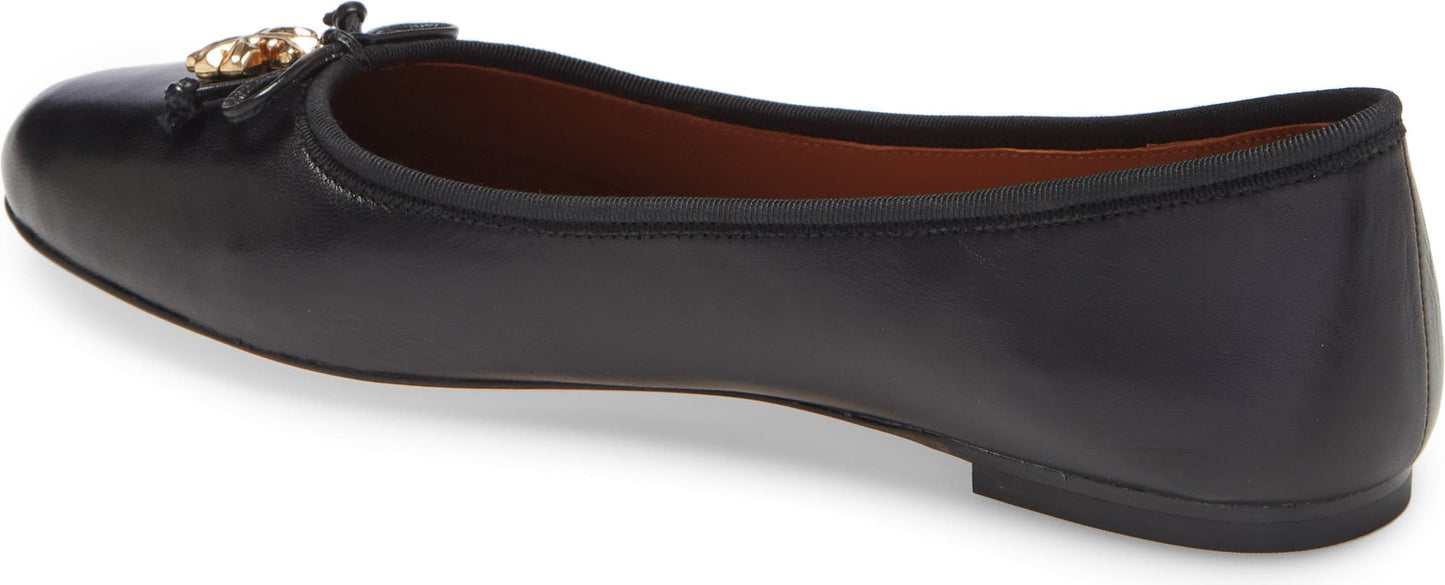 TORY BURCH Logo Charm Ballet Flat, Alternate, color, PERFECT BLACK